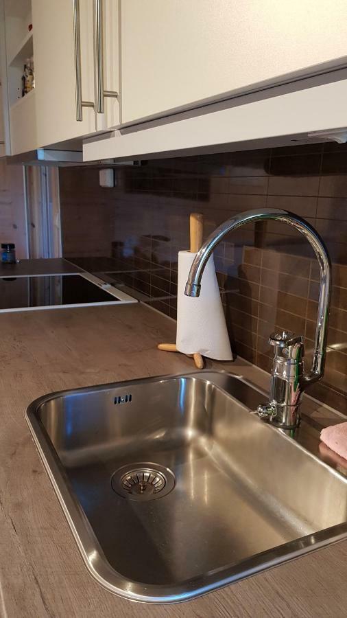 Farmer Apartment Laukvik Eksteriør bilde
